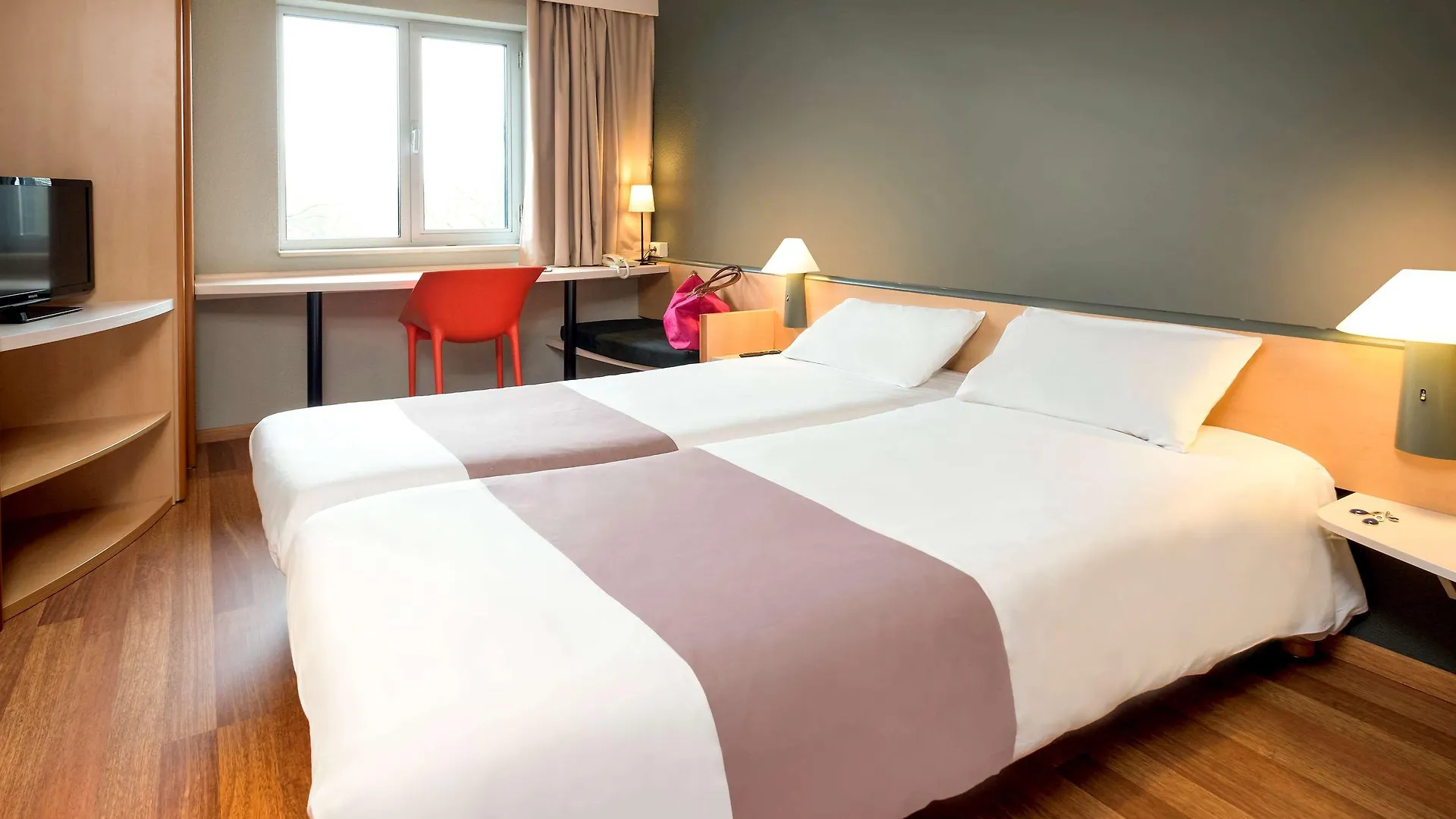 Ibis Charleroi Centre Gare Hotel